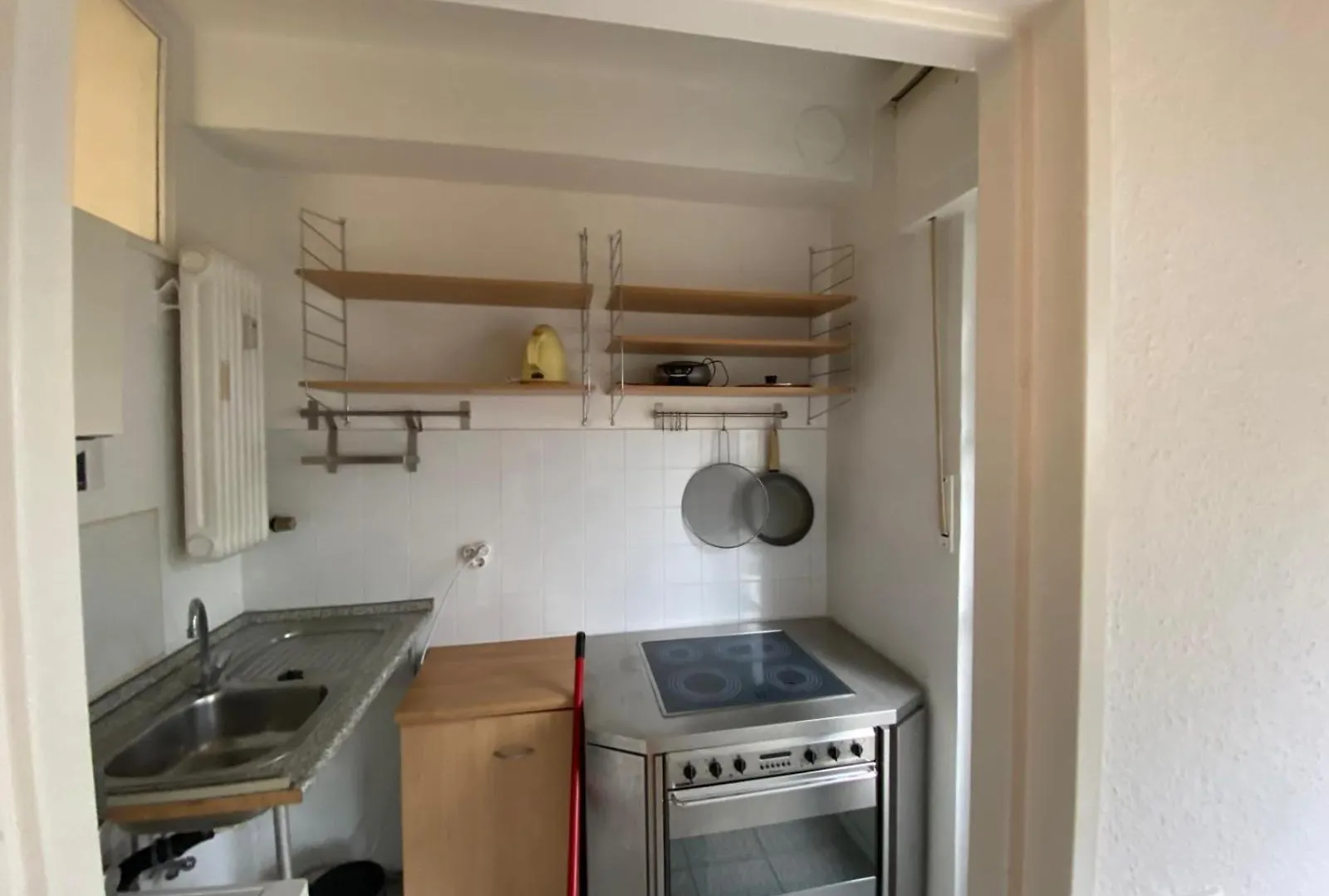 Appartement Einzimmerwohnung In Der Naehe Kudamms Und Location Gruenewald Berlin
