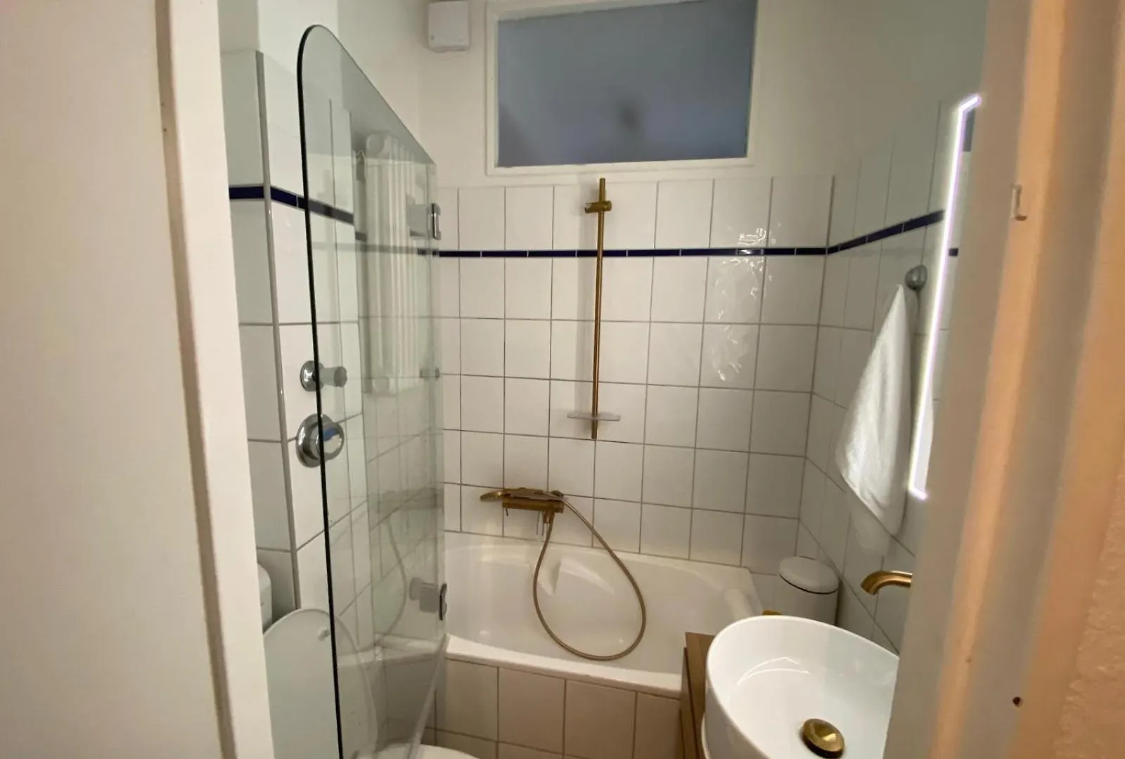 Einzimmerwohnung In Der Naehe Kudamms Und Location Gruenewald Berlin Lägenhet