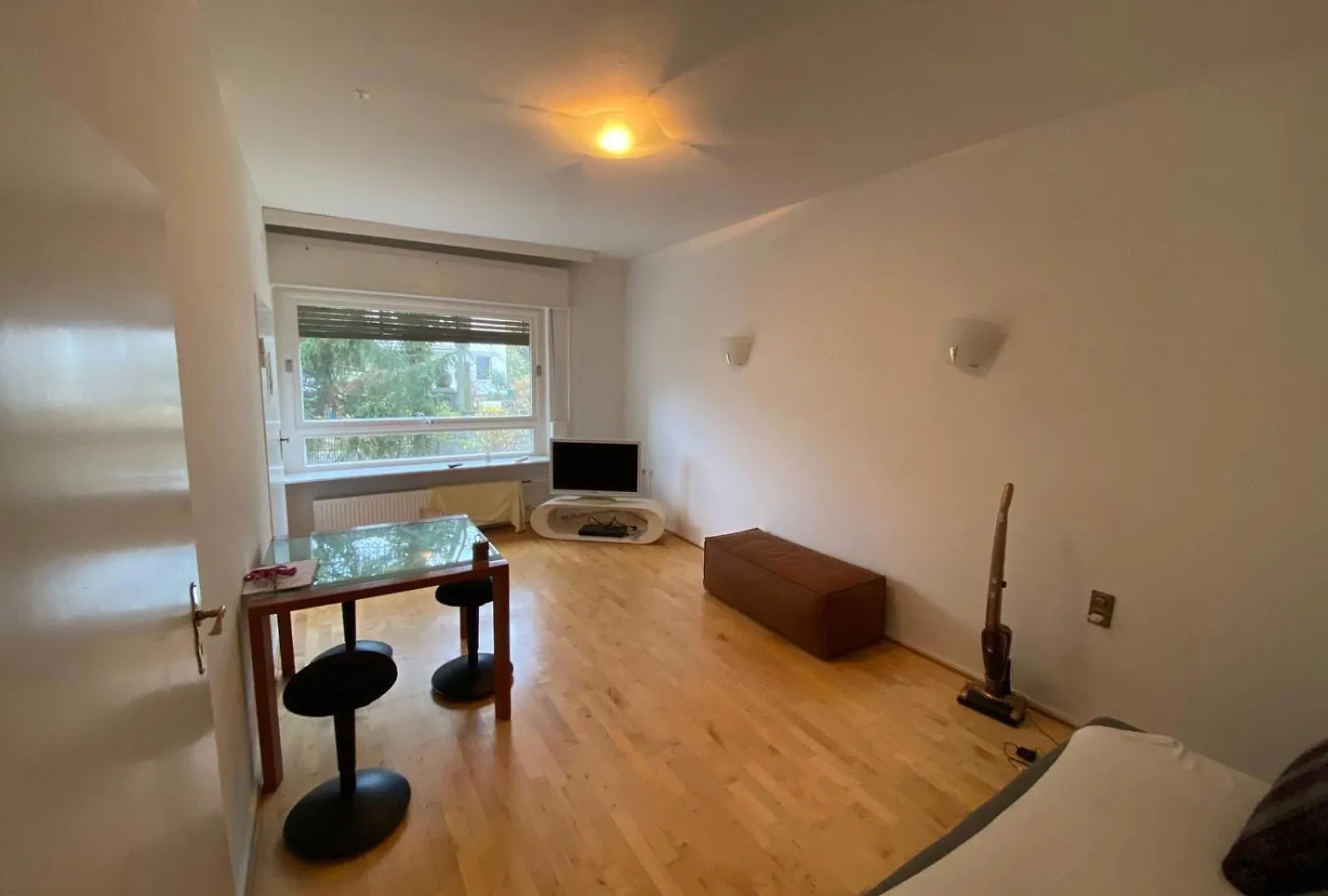 Lägenhet Einzimmerwohnung In Der Naehe Kudamms Und Location Gruenewald Berlin